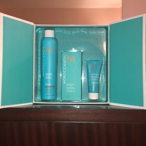 Never used Moroccan oil set